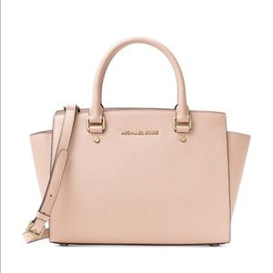 ISO!!! Michael Kors light pink purse!